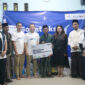 Caption: 
Penyerahan Program TJSL PT KAI diberikan kepada Ketua Yayasan Asrama Pendidikan Al Qur'an Cibeber yang disampaikan secara simbolis oleh VP CSR KAI, Sandra Pridaswara, pada Jumat 14 Maret 2025.